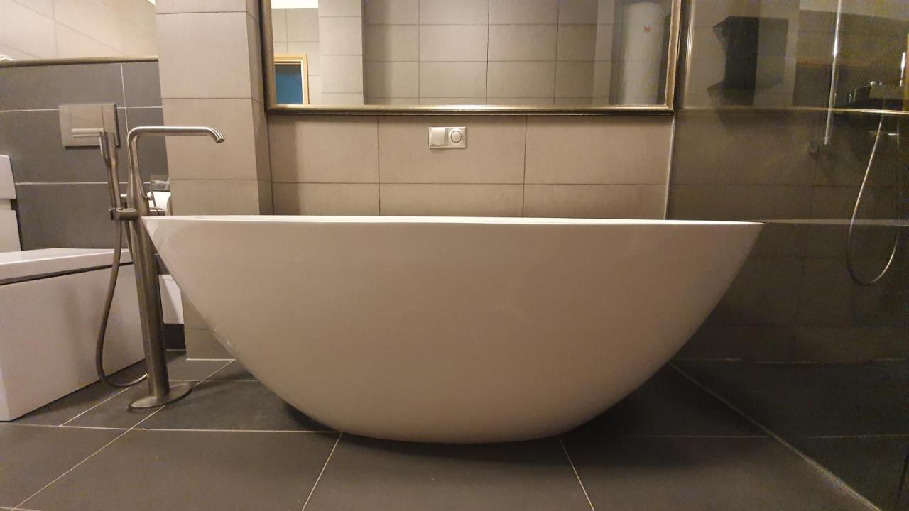 פארנו Old Town Apartment מראה חיצוני תמונה